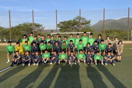 中国プロサッカーチーム「浙江職業足球倶楽部U-17」と御殿場西高等学校の交流が行われました。
