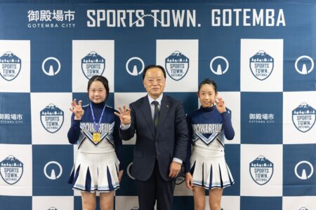 伊豆の国チアリーディングチーム髙栁夢選手、萌選手<br>チアリーディング世界選手権優勝等を報告！