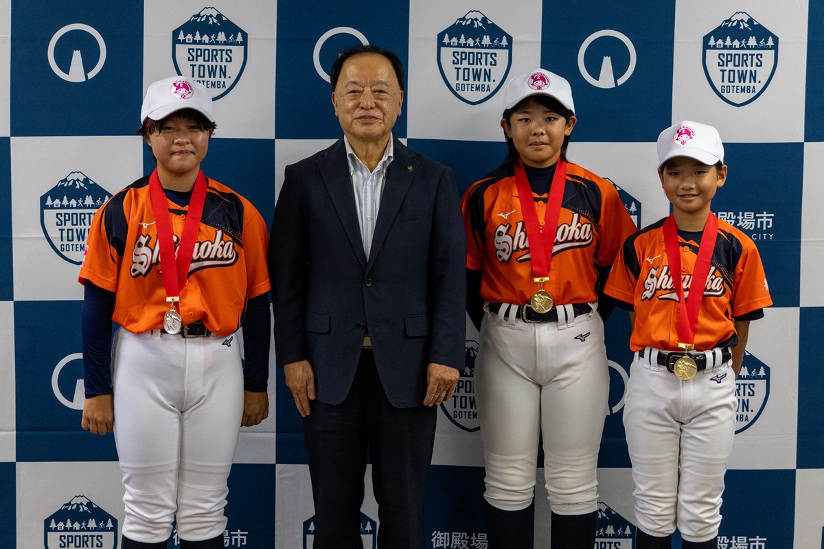 静岡イーストエンジェルスジュニアの皆さまが市長を表敬訪問しました⚾